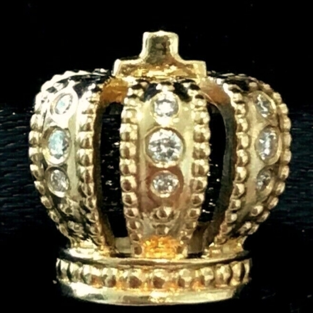 Authentic Pandora Retired 14k Majestic Crown with diamonds